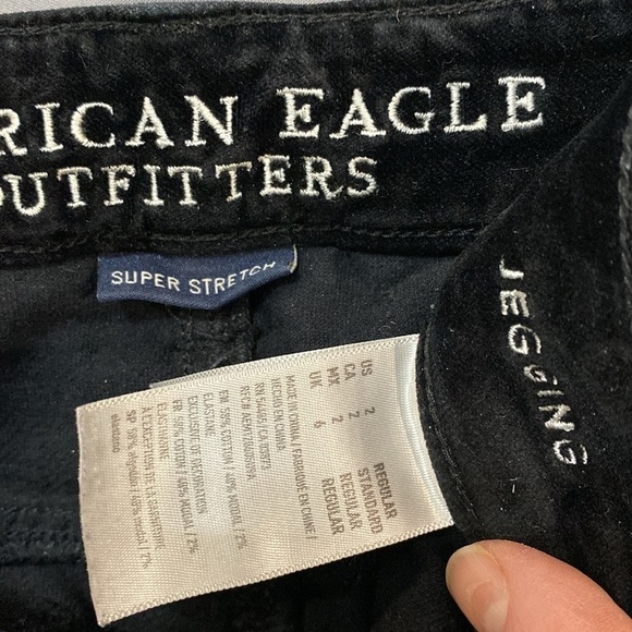American Eagle Velour Super Stretch Jeans Black skinny Jeggings Size 2 - Picture 12 of 14